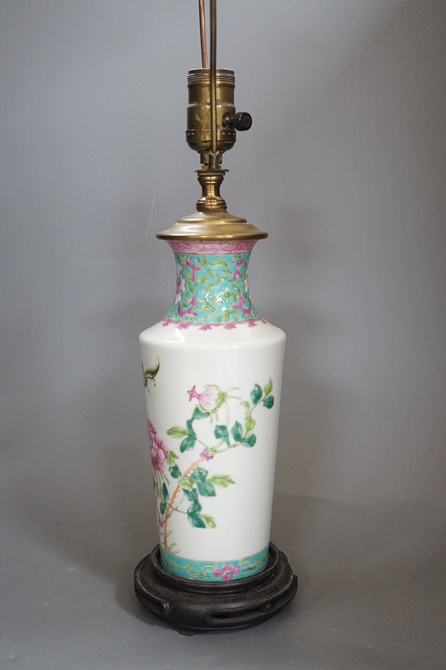 A late 19th/early 20th century Chinese famille rose vase, now mounted as a lamp, total height 56cm